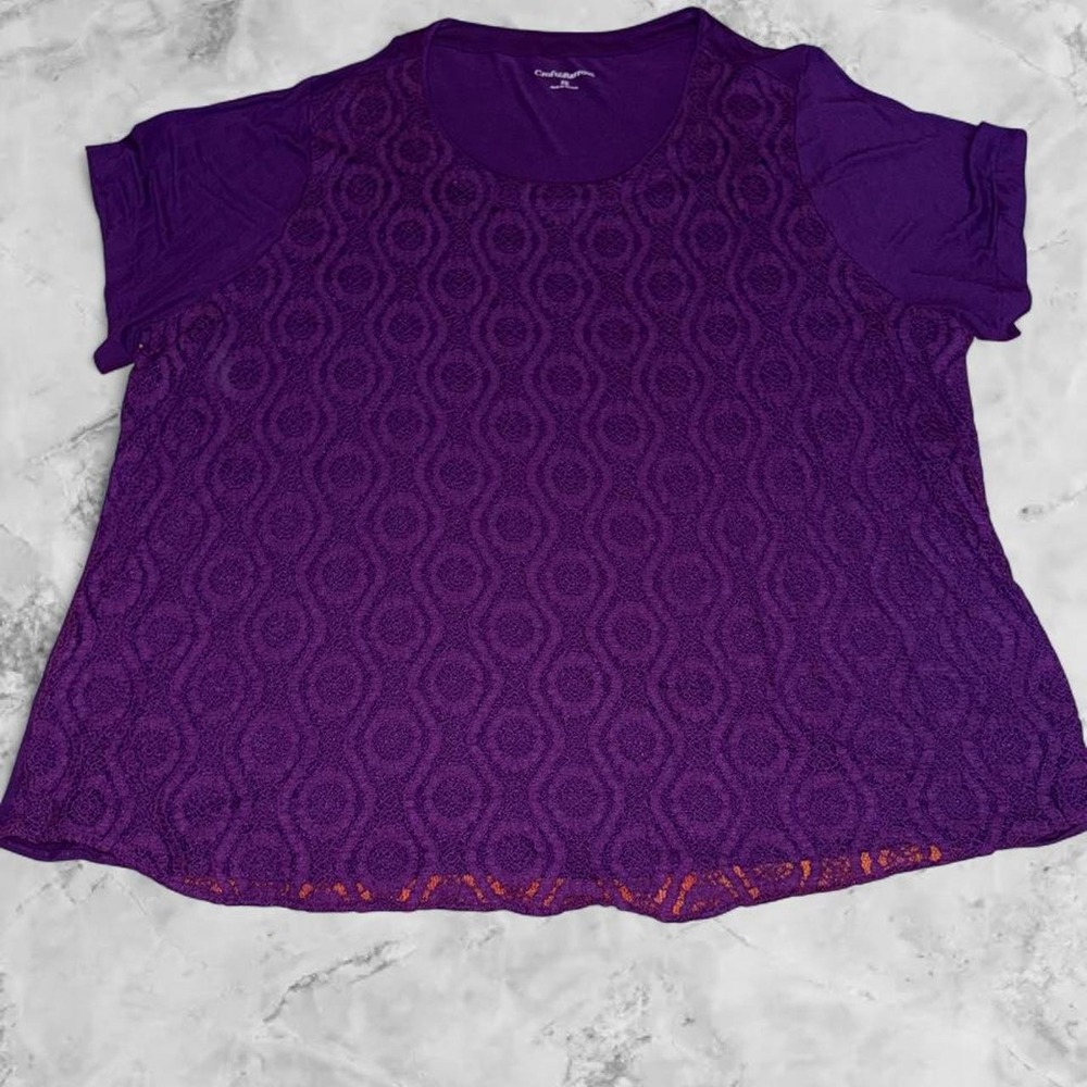 Purple Croft & Barrow lace short sleeve stretchy top.